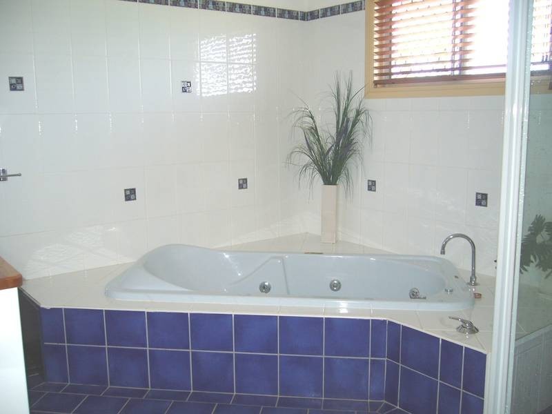 10 Cypress, Dalby QLD 4405