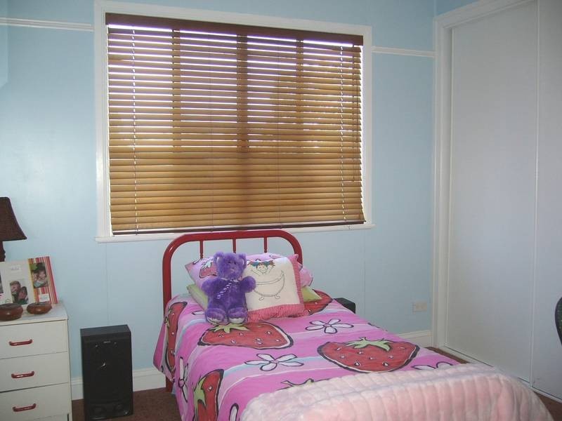 10 Vowles Street, Dalby QLD 4405