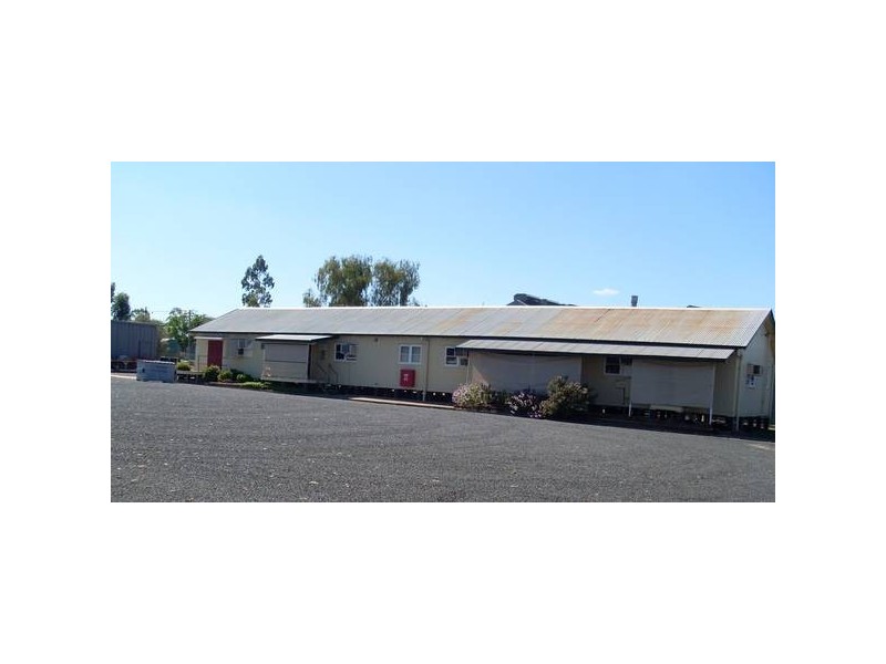 16 Loudoun St, Dalby QLD 4405