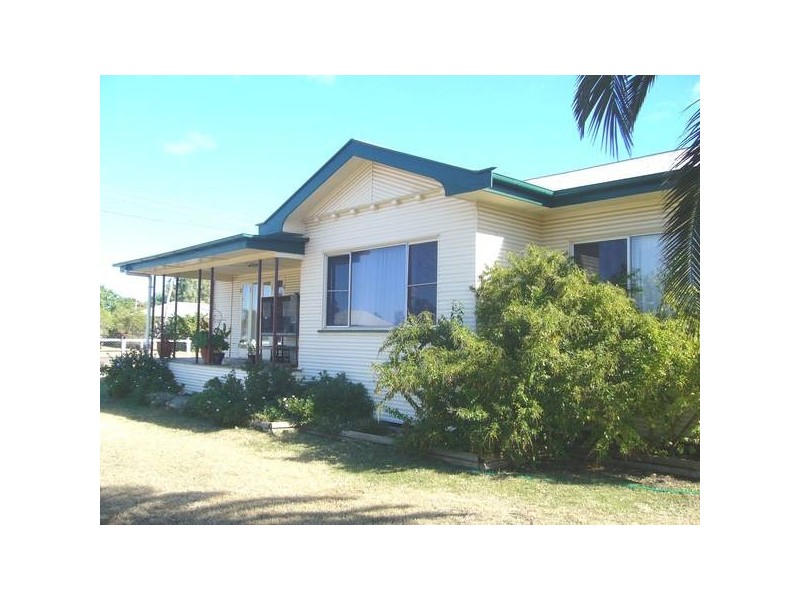 113 Bunya Street, Dalby QLD 4405