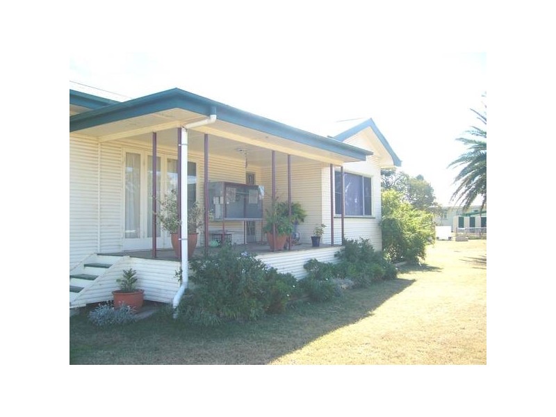 113 Bunya Street, Dalby QLD 4405