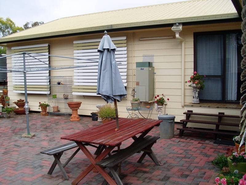 3 Curtis Street, Dalby QLD 4405