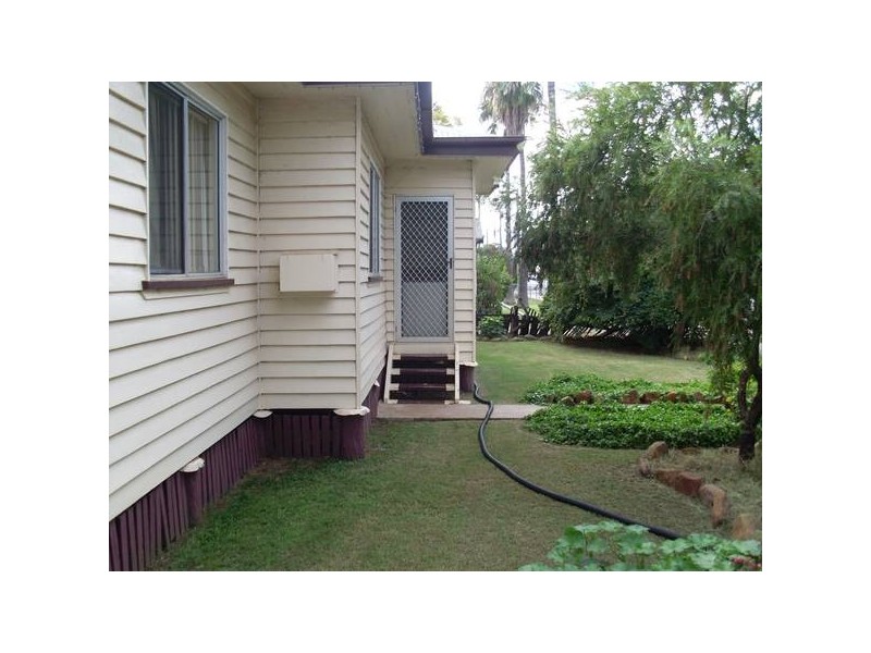 50 Nicholson Street, Dalby QLD 4405