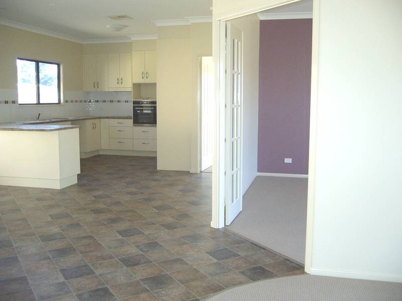 3 Jacaranda Court, Dalby QLD 4405