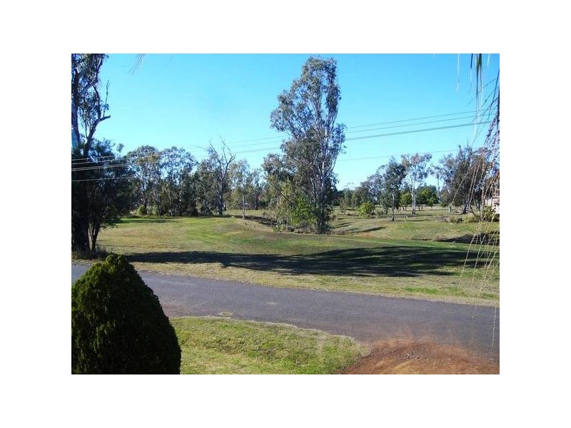 35 Queen Street, Jandowae QLD 4410