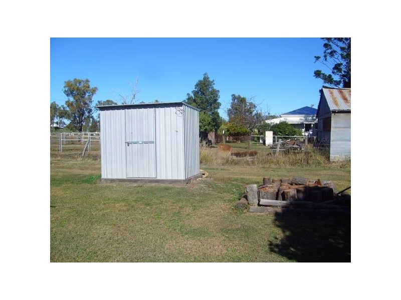 35 Queen Street, Jandowae QLD 4410