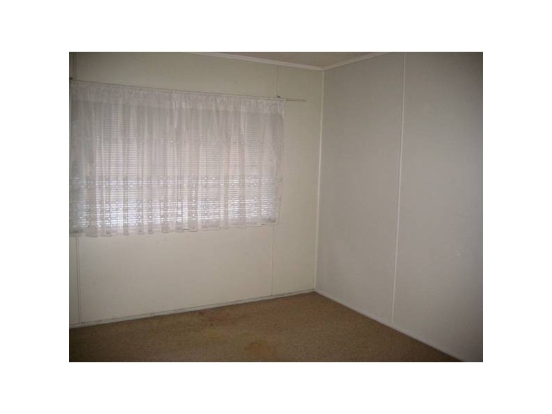 25 Geisel St, Dalby QLD 4405