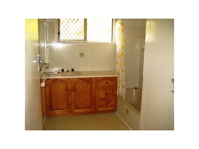 25 Geisel St, Dalby QLD 4405