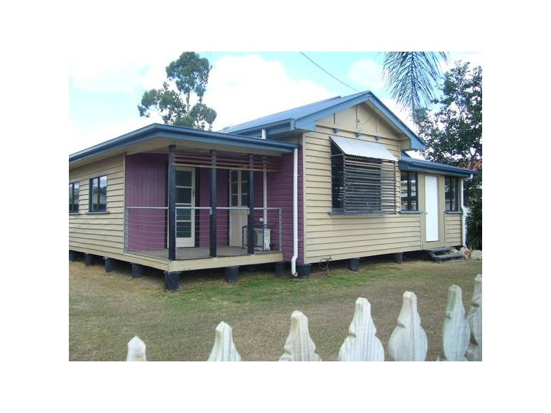 57 Nicholson Street, Dalby QLD 4405