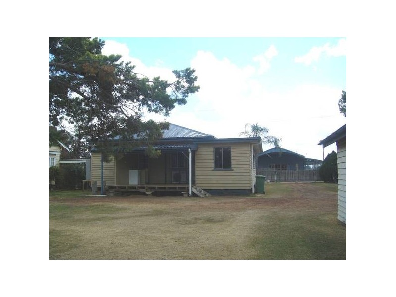 57 Nicholson Street, Dalby QLD 4405