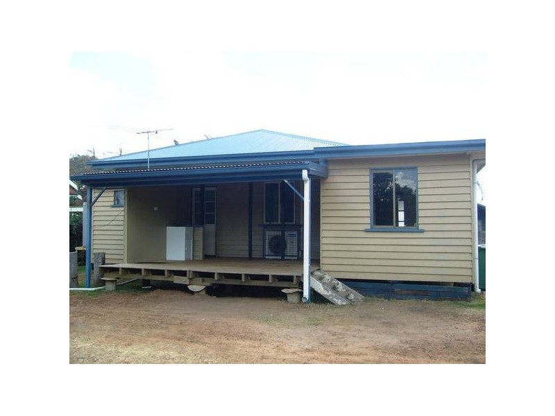 57 Nicholson Street, Dalby QLD 4405