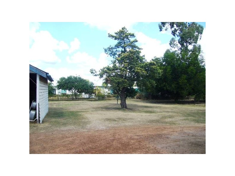 57 Nicholson Street, Dalby QLD 4405