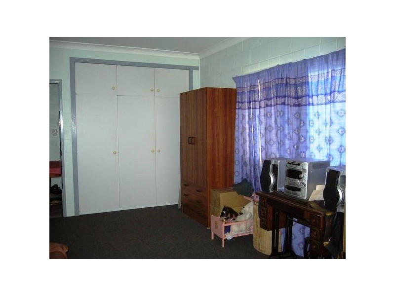 32 Chelldan Ave, Dalby QLD 4405