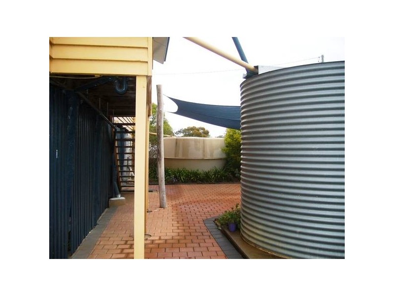 25 Dalby St, Jandowae QLD 4410