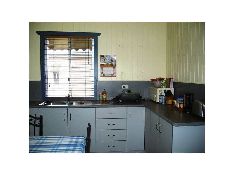 25 Dalby St, Jandowae QLD 4410