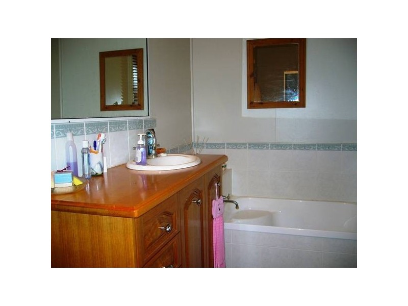 25 Dalby St, Jandowae QLD 4410