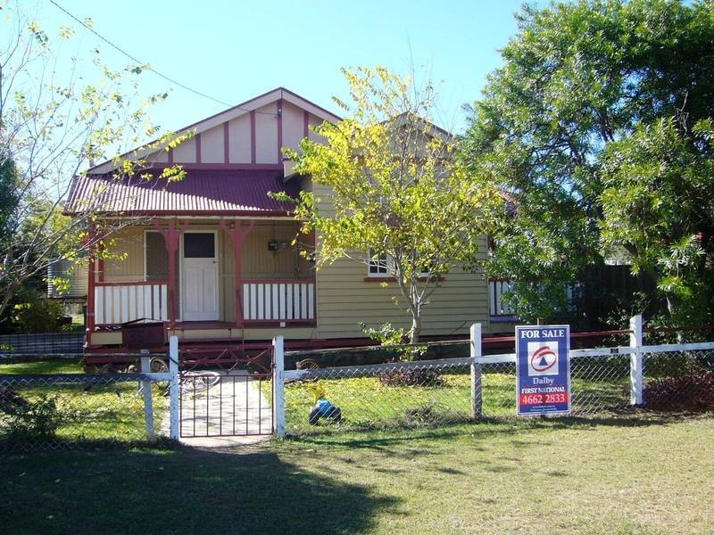35A Hickey Street, Jandowae QLD 4410