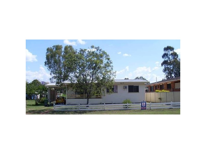 4 Bagot Street, Dalby QLD 4405