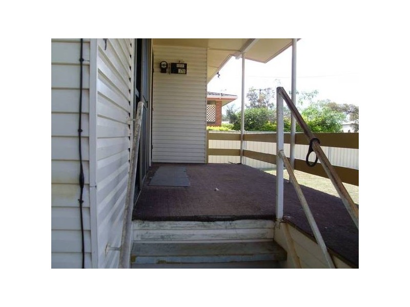 4 Bagot Street, Dalby QLD 4405