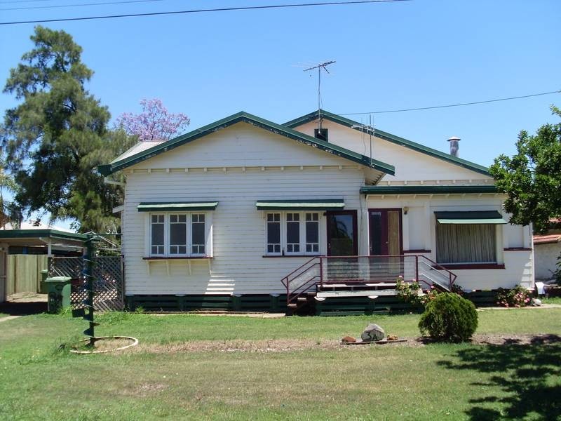 3a Ellen Street, Dalby QLD 4405