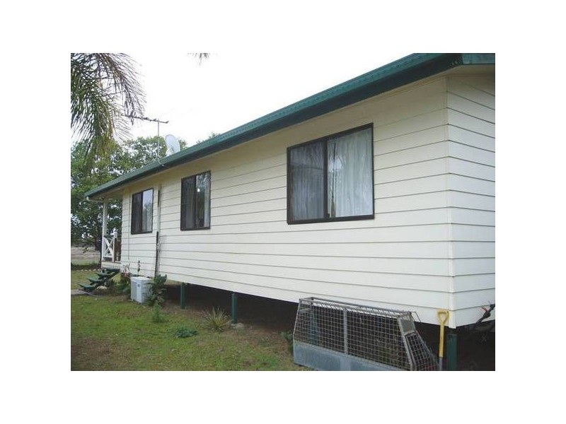 39 Lytton St, Warra QLD 4411