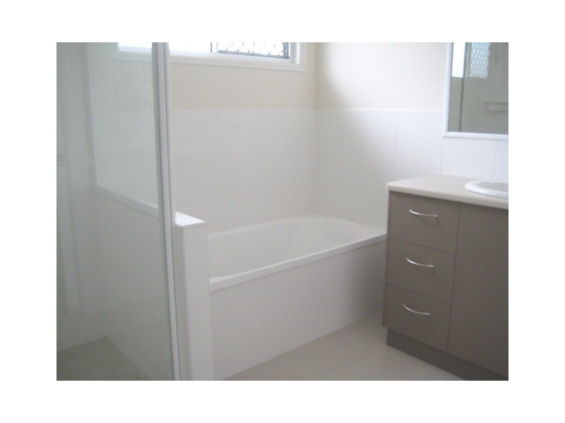 1,2,3/20 Homebush Street, Dalby QLD 4405