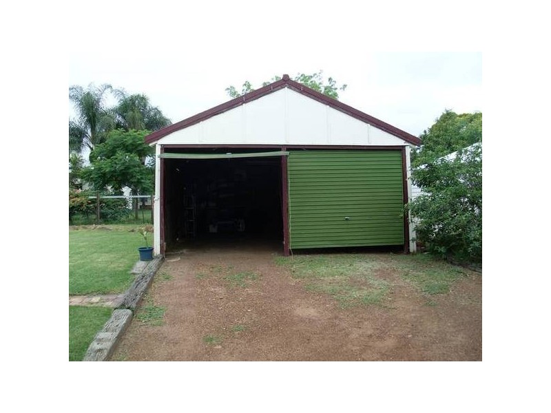 23 Bunya St, Dalby QLD 4405