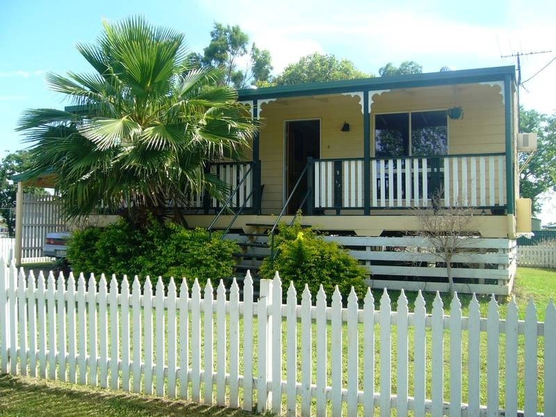 4 Cordelia Street, Dalby QLD 4405