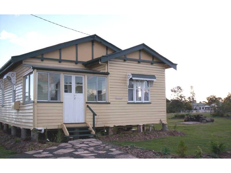 34 William Street, Jandowae QLD 4410