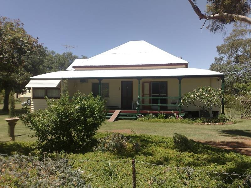 44 Warra Street, Jandowae QLD 4410