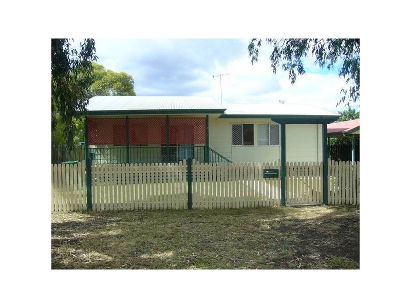 9 Raynor Street, Dalby QLD 4405