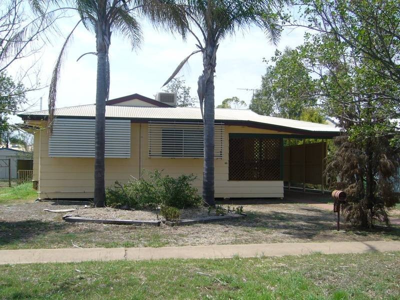 103 Nicholson Street, Dalby QLD 4405