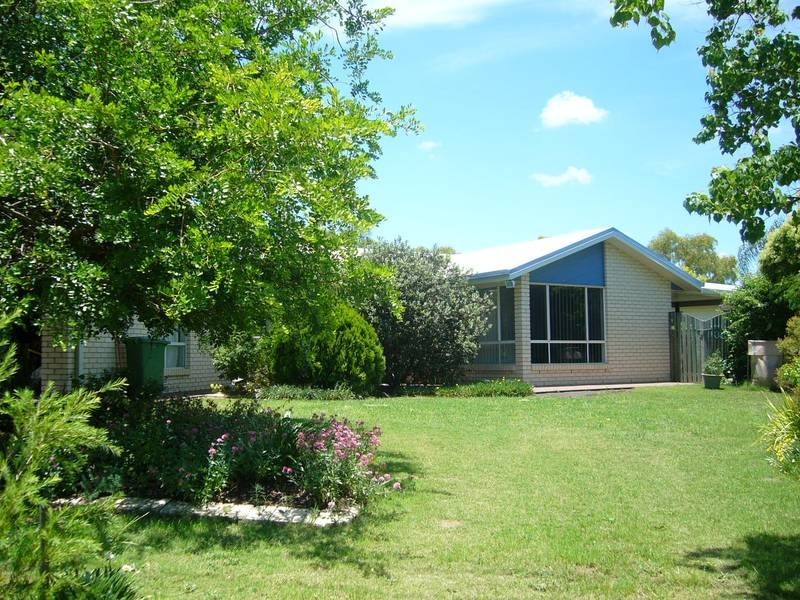 10 Lawson Street, Dalby QLD 4405