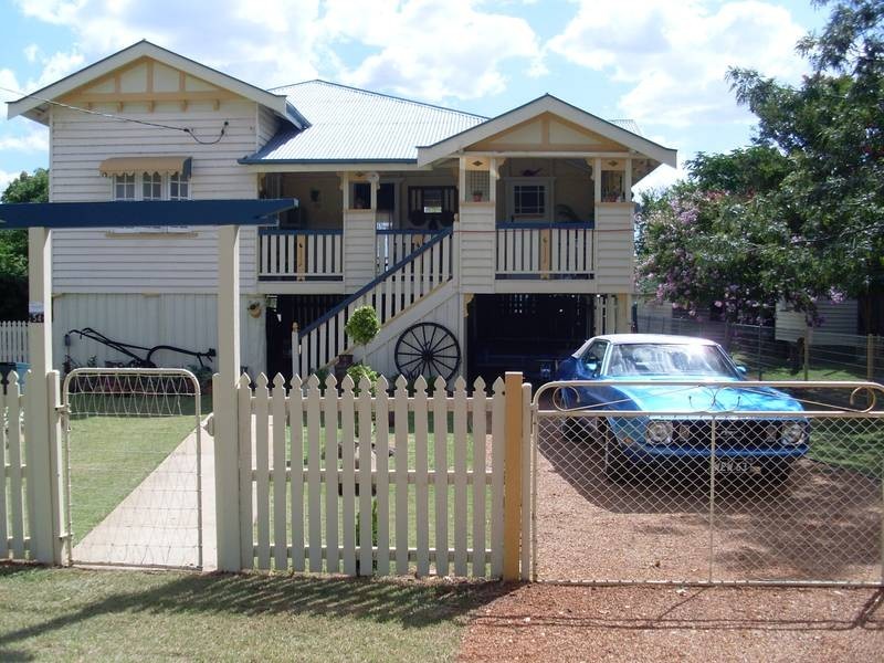 54 Hickey Street, Jandowae QLD 4410