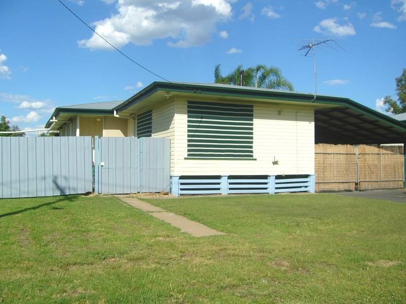 11 Twine Street, Dalby QLD 4405