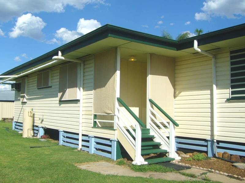 11 Twine Street, Dalby QLD 4405