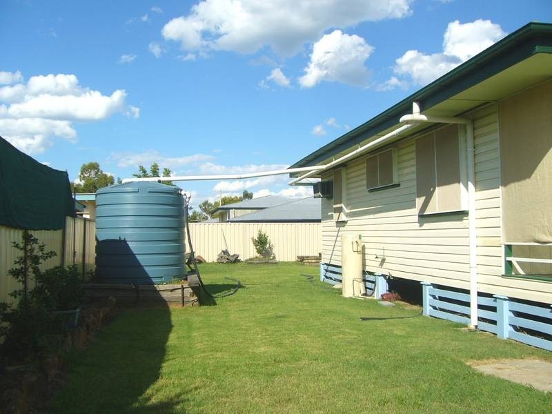 11 Twine Street, Dalby QLD 4405