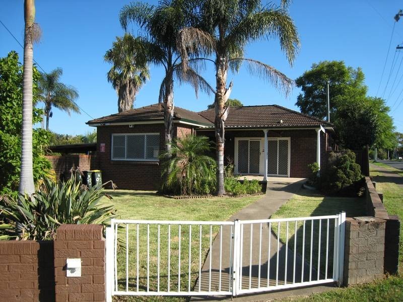 93 Saywell Road, Macquarie Fields NSW 2564