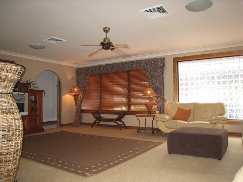 Chipping Norton NSW 2170