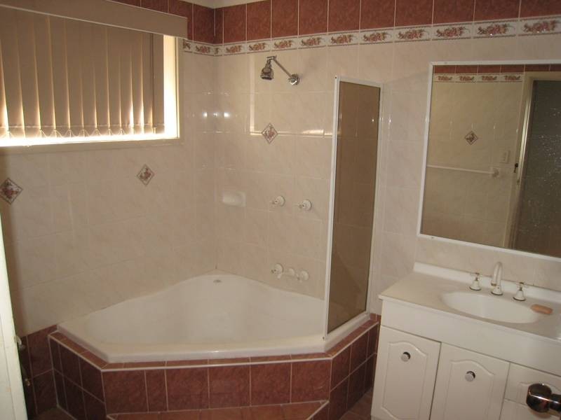 135 Rielly Street, Lurnea NSW 2170