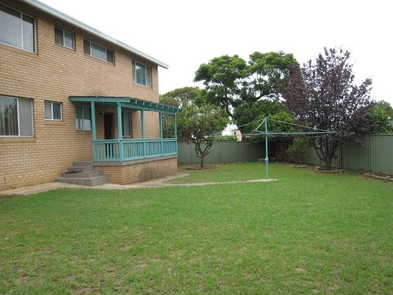 106 Longstaff Ave, Chipping Norton NSW 2170