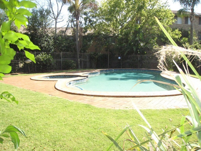 15/12 Frank Oliveri Drive, Chipping Norton NSW 2170