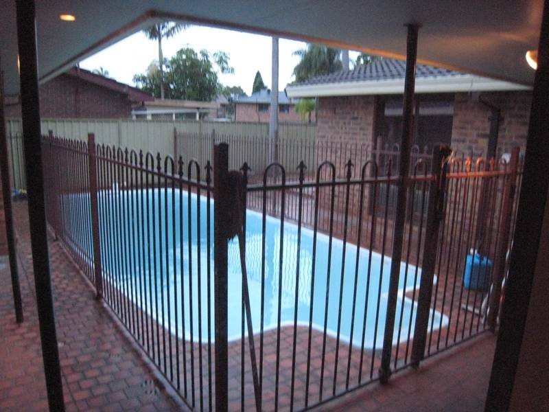 5 Lavington Ave, Chipping Norton NSW 2170