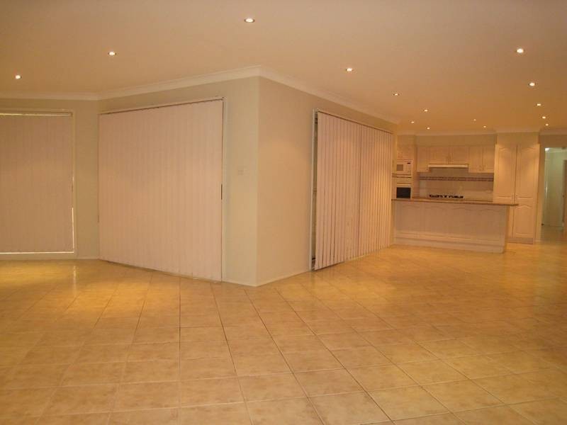 13 Brigantine Street, Chipping Norton NSW 2170