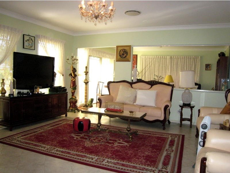 Chipping Norton NSW 2170