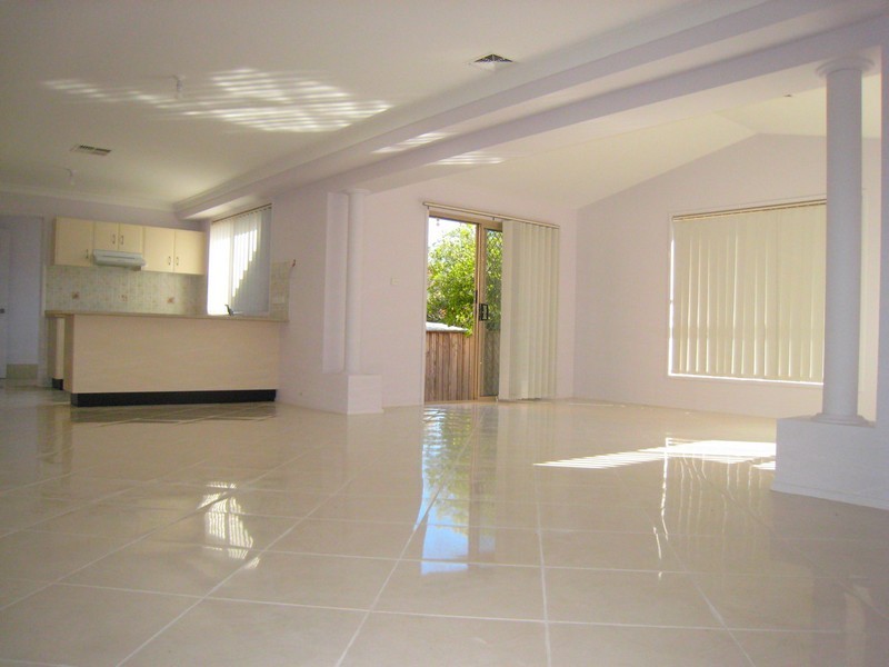 3/127 Epsom Road, Chipping Norton NSW 2170