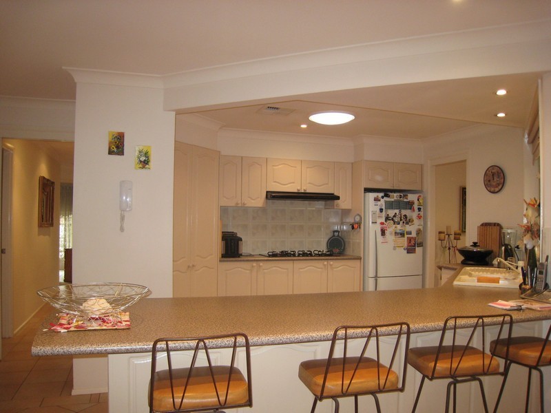 33 Yachtsman Drive, Chipping Norton NSW 2170