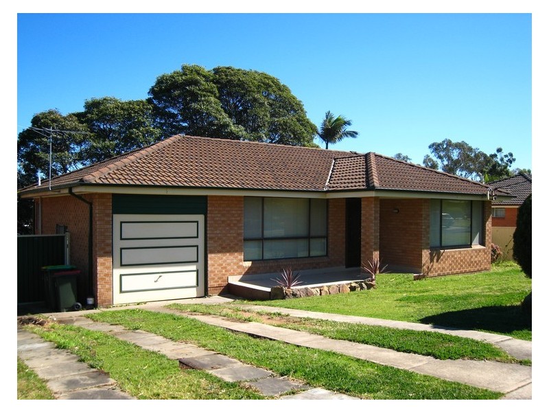 129 Longstaff Ave, Chipping Norton NSW 2170