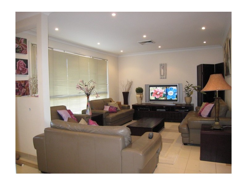 129 Longstaff Ave, Chipping Norton NSW 2170