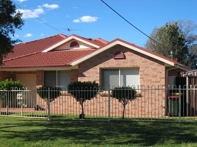4B Bon Street, Chipping Norton NSW 2170
